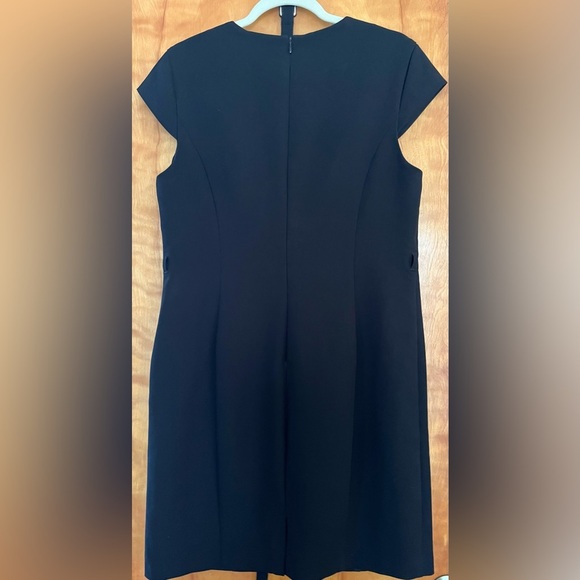 H&M Large Black Belted Dress - Picture 4 of 5